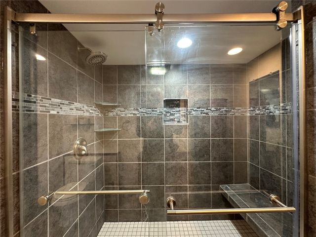 259 27th Avenue SW, Cedar Rapids, IA 52404