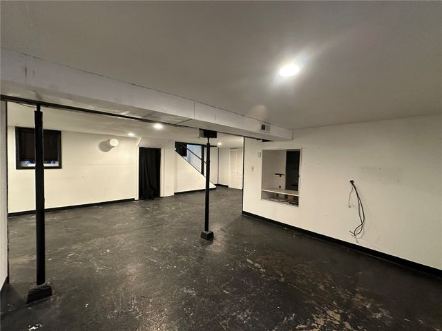 259 27th Avenue SW, Cedar Rapids, IA 52404