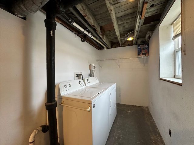 259 27th Avenue SW, Cedar Rapids, IA 52404