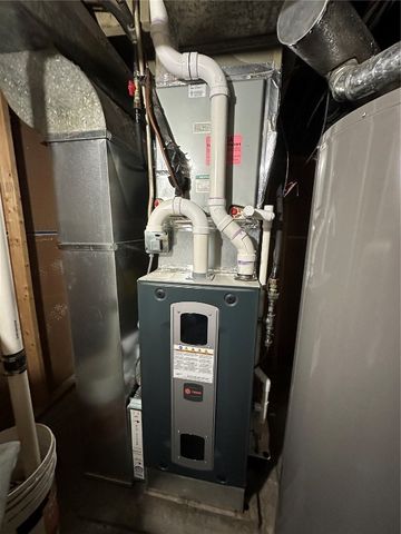 259 27th Avenue SW, Cedar Rapids, IA 52404