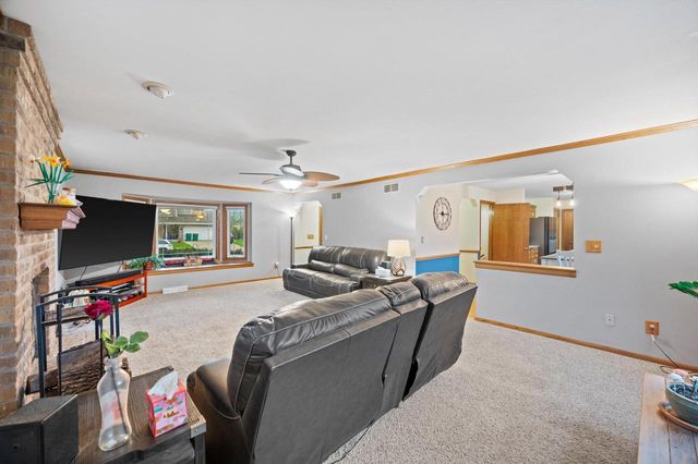 W162N10528 Auburn LANE, Germantown, WI 53022
