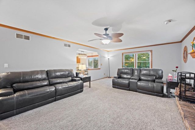W162N10528 Auburn LANE, Germantown, WI 53022