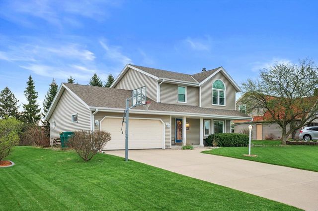 W162N10528 Auburn LANE, Germantown, WI 53022