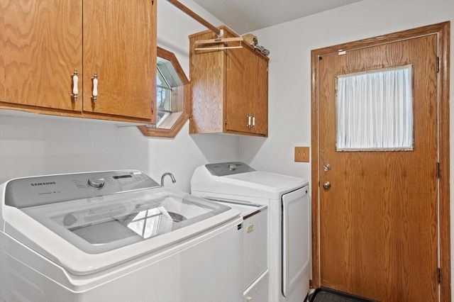 W162N10528 Auburn LANE, Germantown, WI 53022