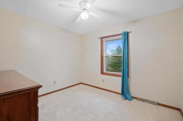 W162N10528 Auburn LANE, Germantown, WI 53022