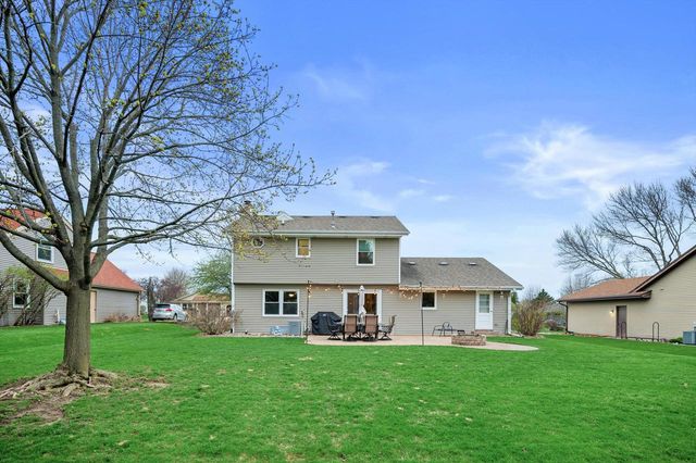 W162N10528 Auburn LANE, Germantown, WI 53022