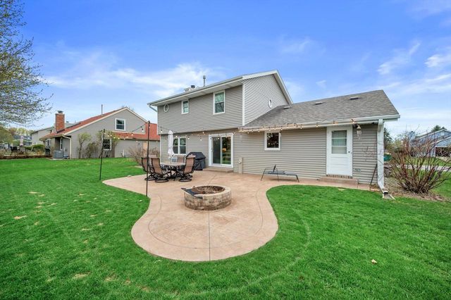 W162N10528 Auburn LANE, Germantown, WI 53022