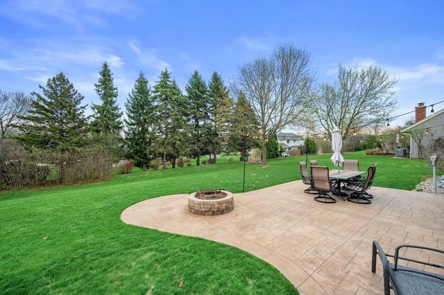 W162N10528 Auburn LANE, Germantown, WI 53022