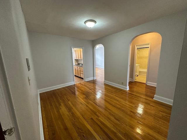 24 Concord Ave 516, Cambridge, MA 02138