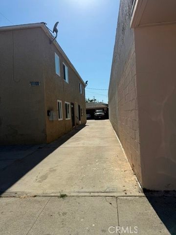 10011 State Street, Lynwood, CA 90262