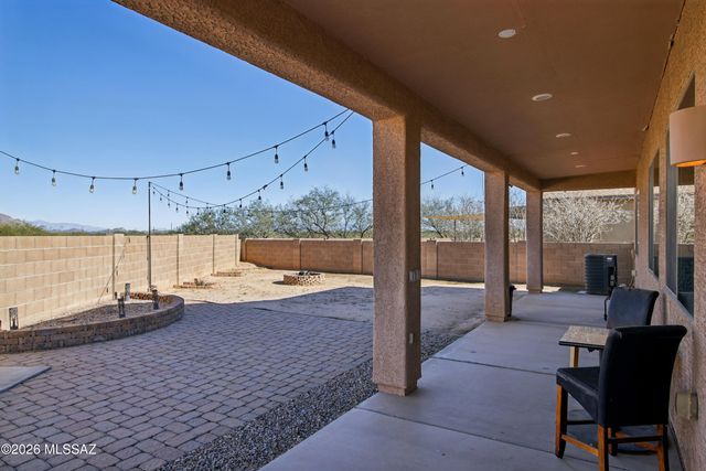 8202 W Calle Sancho Panza, Tucson, AZ 85757