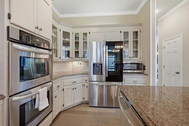 83 Preston Oaks Drive, Pottsboro, TX 75076