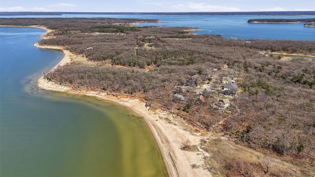 83 Preston Oaks Drive, Pottsboro, TX 75076