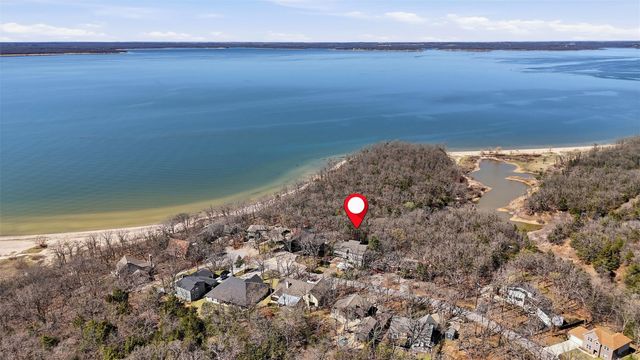 83 Preston Oaks Drive, Pottsboro, TX 75076