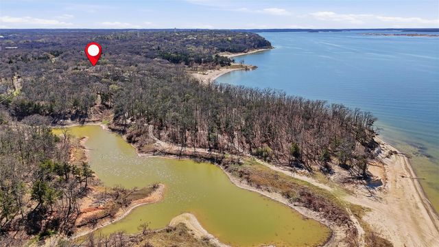 83 Preston Oaks Drive, Pottsboro, TX 75076