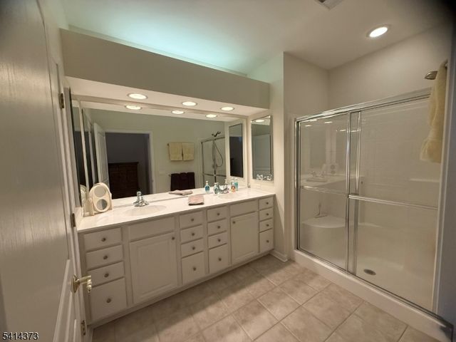 9411 Warrens Way, Wanaque Boro, NJ 07465