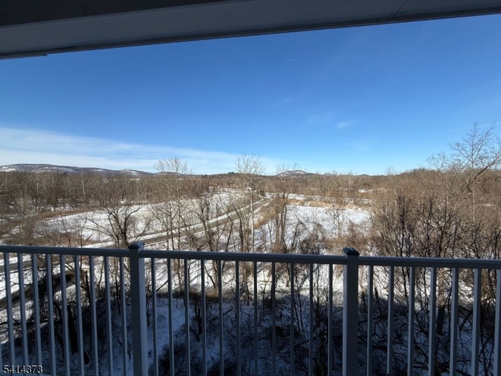 9411 Warrens Way, Wanaque Boro, NJ 07465