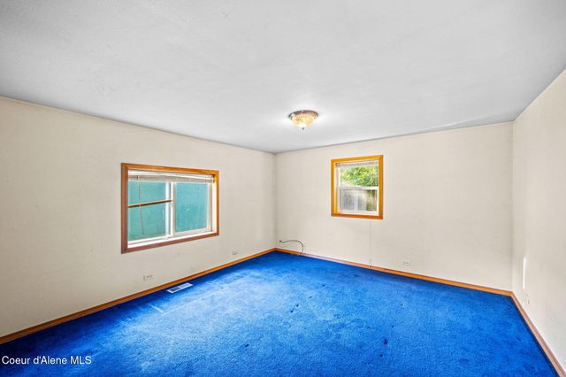 508 B St, Pinehurst, ID 83850