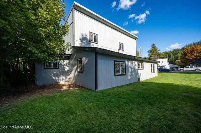 508 B St, Pinehurst, ID 83850