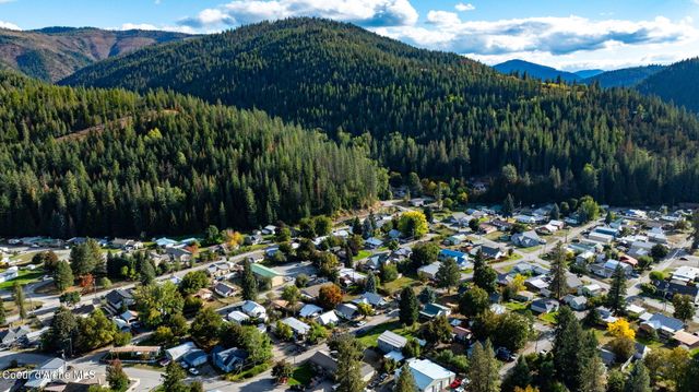 508 B St, Pinehurst, ID 83850