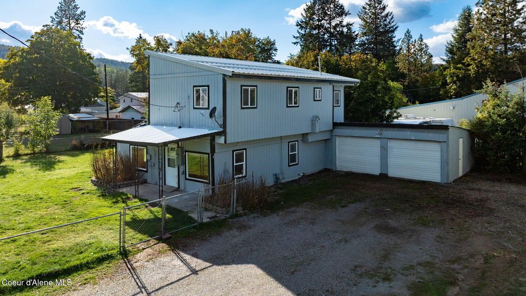 508 B St, Pinehurst, ID 83850