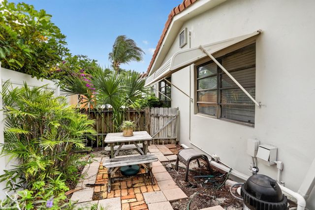 1931 NE 27th Street, Lighthouse Point, FL 33064