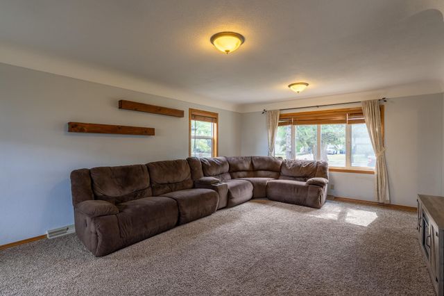 913 Park Drive S, Fargo, ND 58103