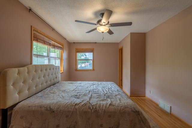 913 Park Drive S, Fargo, ND 58103