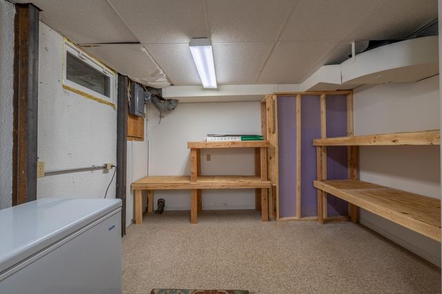 913 Park Drive S, Fargo, ND 58103