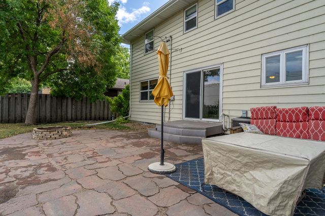 913 Park Drive S, Fargo, ND 58103