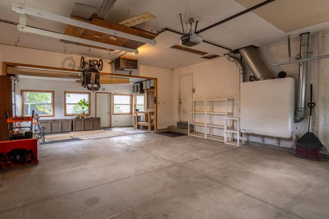 913 Park Drive S, Fargo, ND 58103