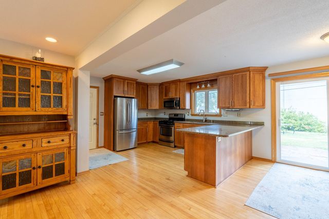 913 Park Drive S, Fargo, ND 58103