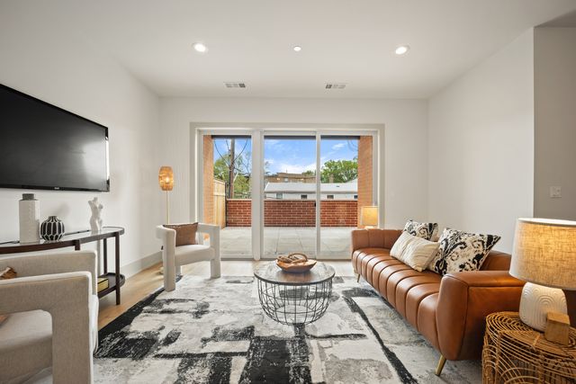 1548 W Ardmore Avenue 3B, Chicago, IL 60660