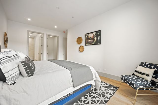 1548 W Ardmore Avenue 3B, Chicago, IL 60660