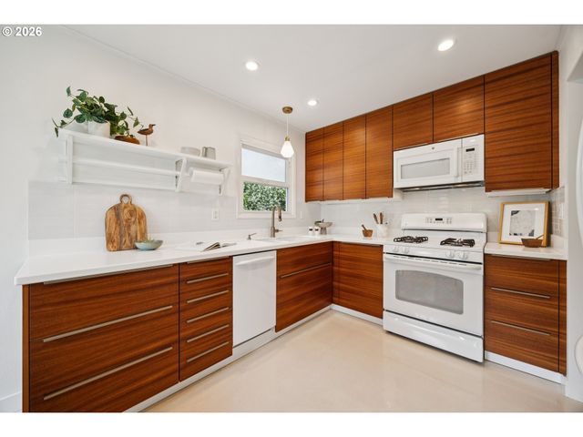 5417 Se BOISE St, Portland, OR 97206