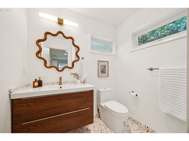 5417 Se BOISE St, Portland, OR 97206