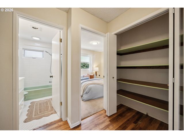 5417 Se BOISE St, Portland, OR 97206
