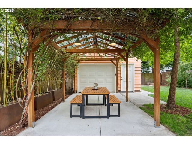 5417 Se BOISE St, Portland, OR 97206