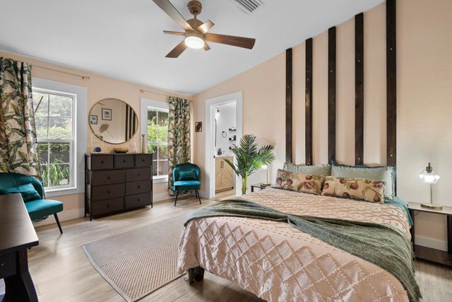 807 Grant Street, West Palm Beach, FL 33407