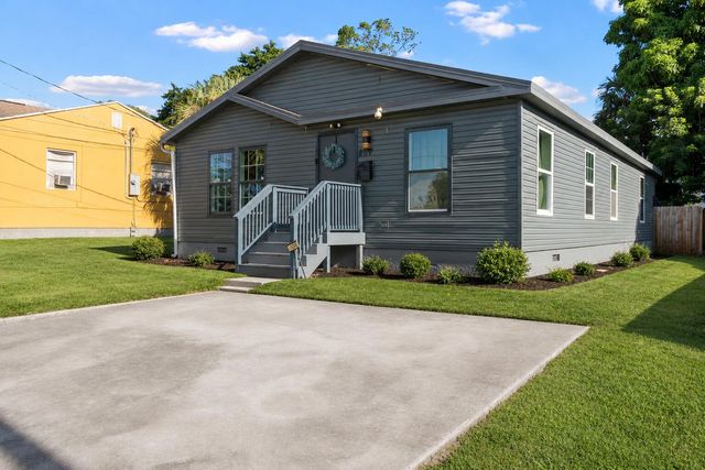 807 Grant Street, West Palm Beach, FL 33407