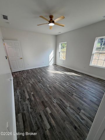 1206 Palatka Rd, Louisville, KY 40214