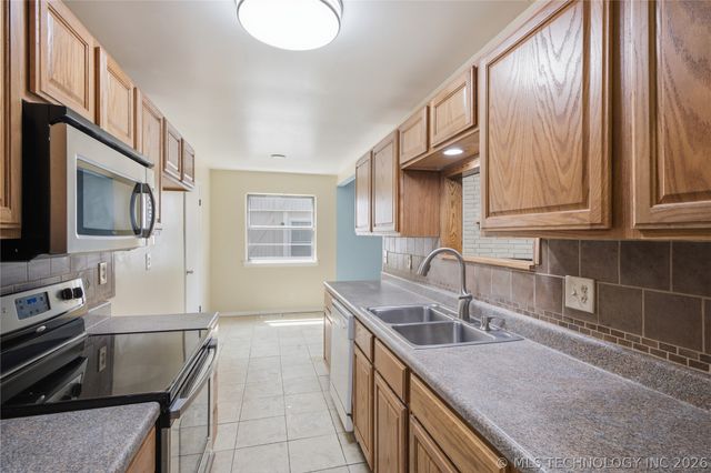 13219 E 30th Place, Tulsa, OK 74134