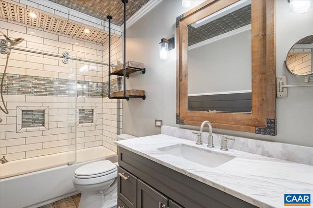 716 PREDDY CREEK RD, Barboursville, VA 22923