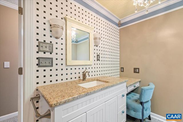 716 PREDDY CREEK RD, Barboursville, VA 22923