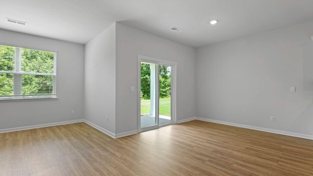 1035 Forrest Creek Drive, Summerville, SC 29483