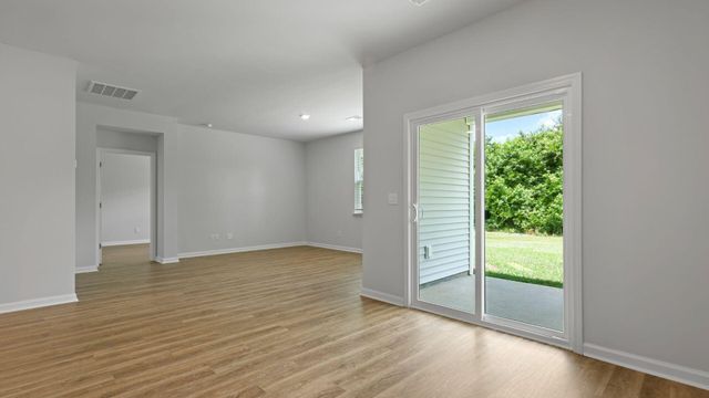 1035 Forrest Creek Drive, Summerville, SC 29483