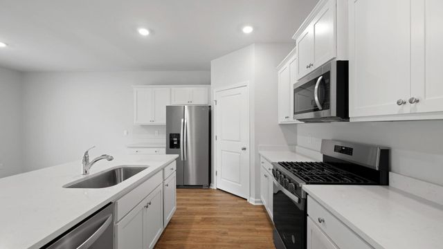 1035 Forrest Creek Drive, Summerville, SC 29483