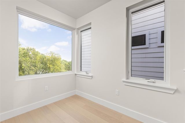 100 W Odell ST 3, Austin, TX 78752