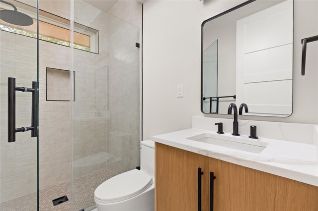 100 W Odell ST 3, Austin, TX 78752