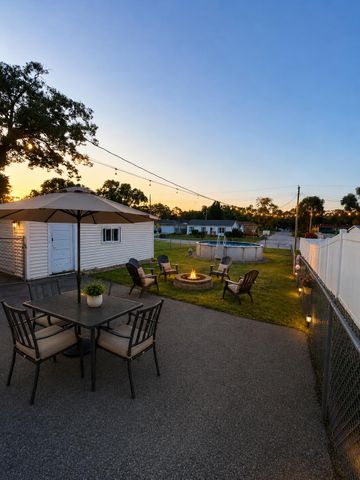 3002 W Ridge Road, Hobart, IN 46342